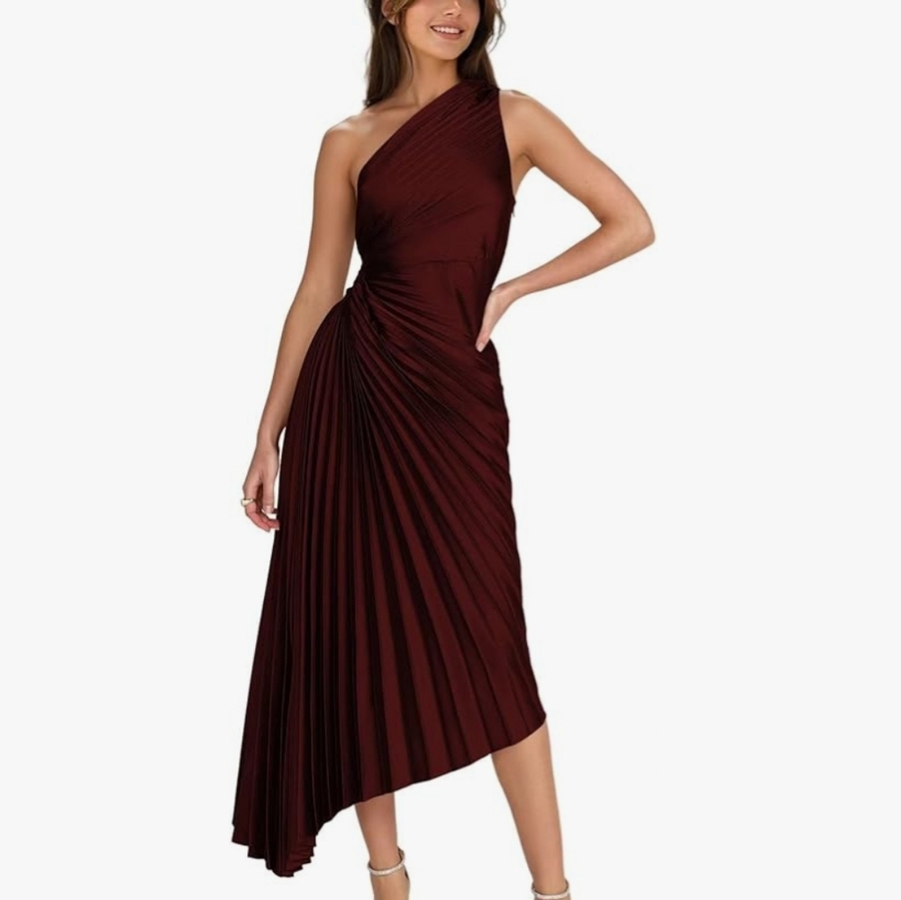 Amazon One-Shoulder Burgundy Dress